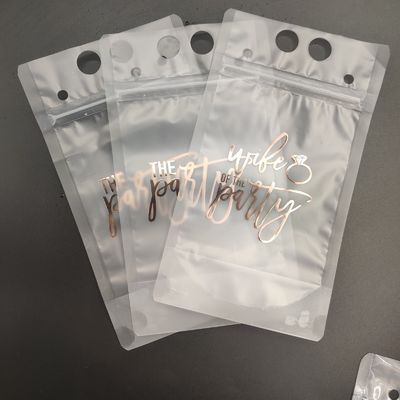 Υγρή συσκευάζοντας σακούλα αθλητικών Use16OZ ποτών κόμματος με τη λαβή αχύρου